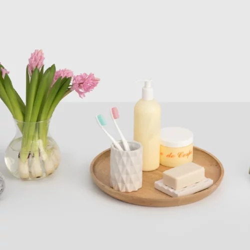 Reuse & Upcycle: 5 τρόποι να γίνουμε δημιουργικοί στο σπίτι 