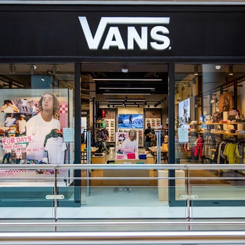 Το Flagship store της Vans στο The Mall Athens ανανεώθηκε