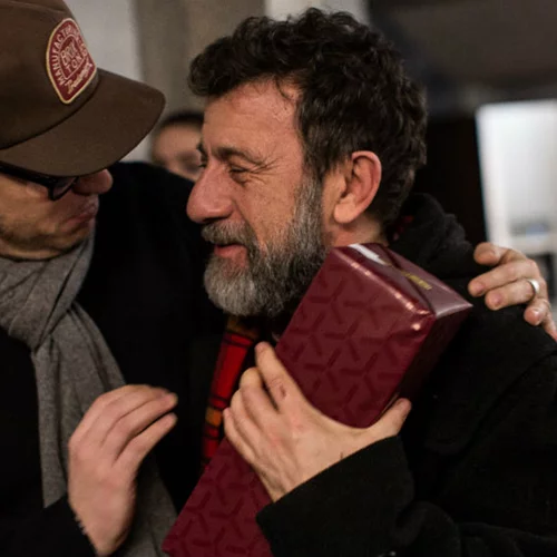 Ρεζί Ρουανσάρ: «Ήταν φανταστικό να δουλεύω με τον Μανώλη Μαυροματάκη»