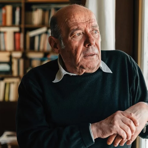 Ο Βασίλης Παπαβασιλείου διαβάζει Κώστα Ταχτσή