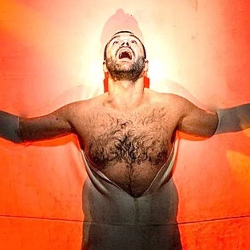 Ο Τάσος Ιορδανίδης περιοδεύει με το «Ο Τζόνι πήρε το όπλο του»