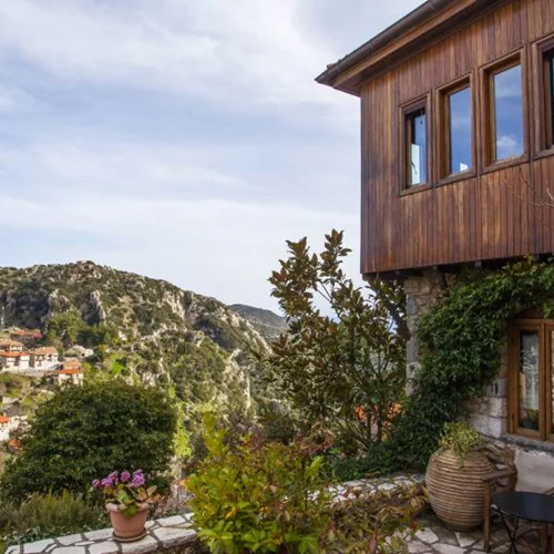 8 χωριά για το καλοκαίρι - Ψήφισε το δικό σου!