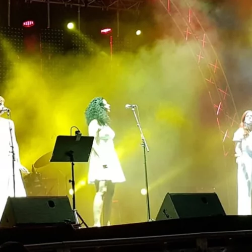 Έτσι μ' αρέσει ν' ακούω (live) τα τραγούδια του Leonard Cohen