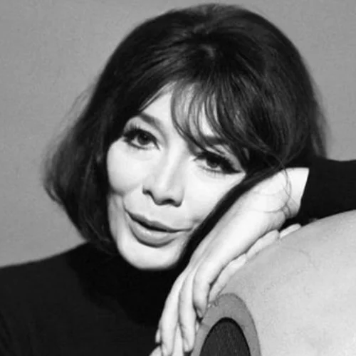 Η Juliette Greco λάμπει στους ουρανούς