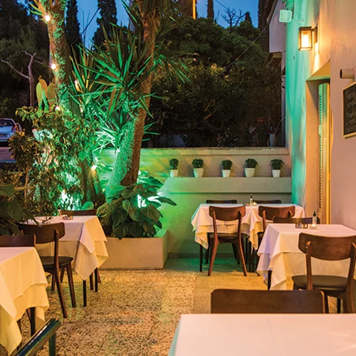 «Ρόδακας»: Μαγειρείο νέας κοπής στο Μετς