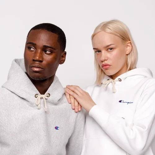 H Champion φέρνει το θρυλικό C στην καρδιά της μόδας 