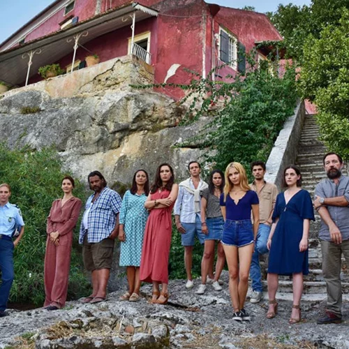 Στους «42°C» ανεβάζει τη θερμοκρασία η νέα σειρά της Cosmote TV