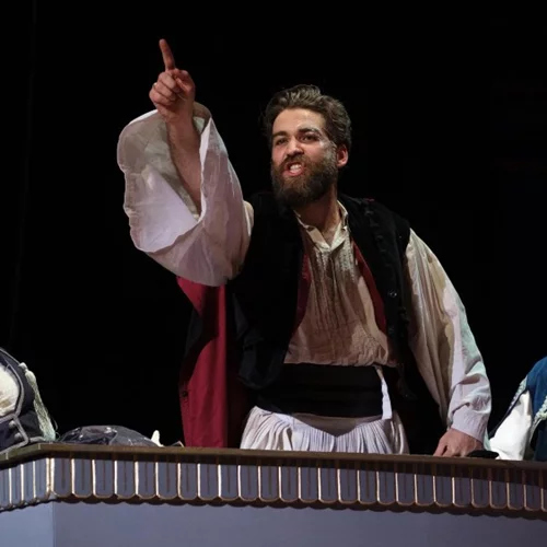 Το θέατρο Πορεία στο πλευρό των Ουκρανών προσφύγων