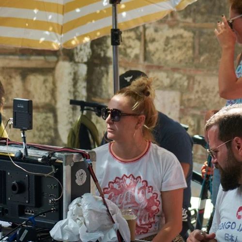 Μυρτώ Κοντοβά: «Αισθάνομαι πάντα γυναίκα σ’ έναν κόσμο αντρών»