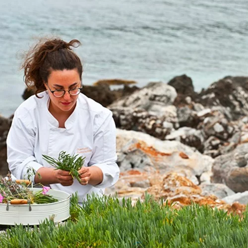 Η Σταυριανή Ζερβακάκου… a bord de l' "Aspasia"