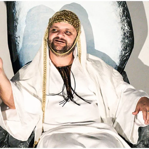 Η ανανεωμένη «Μήδεια» ετοιμάζεται για περιοδεία