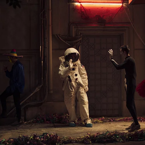 Ο Χρήστος Νίκου μιλάει για τα «Μήλα»: «Είμαστε όλα όσα δε ξεχνάμε»