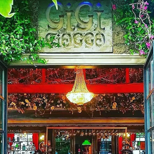 Τις Τρίτες ο «Gigifioggos» σερβίρει κοκτέιλ μέσα σε… κοχύλια!