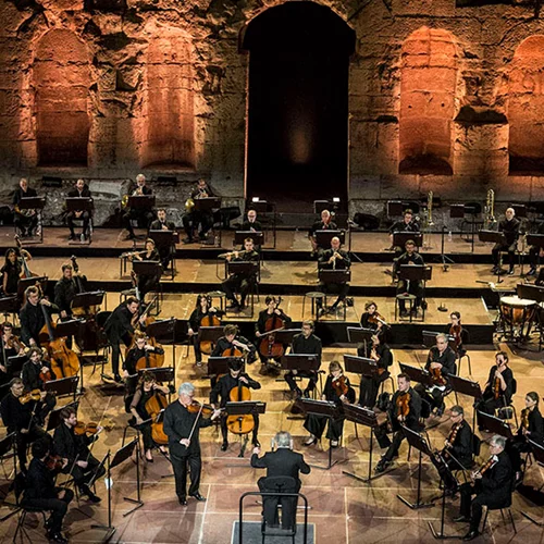 Μουσικά εγκαίνια του Φεστιβάλ Αθηνών …υπό βροχήν με Ζούκερμαν και Μέτα σε γκαλά για τα 30 χρόνια του Μεγάρου