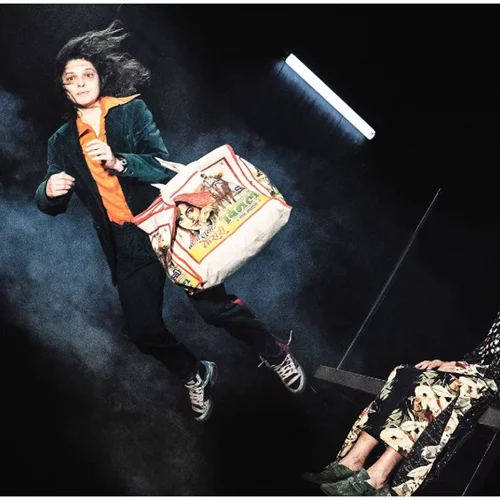 Ποιητική κάθοδος στον Άδη με Αργυρώ Χιώτη και «Βατράχους»