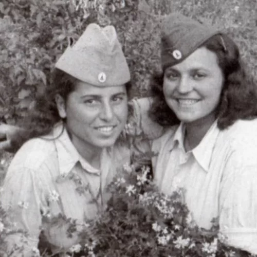 Καινούργιος Ουρανός: Οι Γυναίκες στο Δημοκρατικό Στρατό Ελλάδος