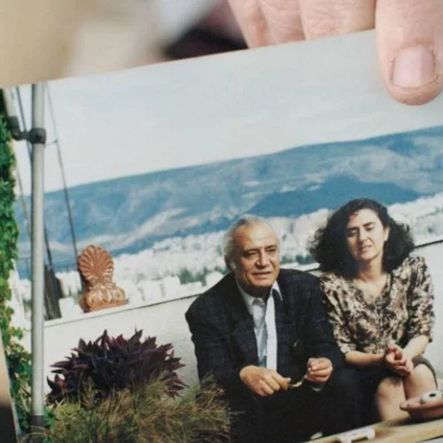 Νίκος Καρούζος: Ο Δρόμος για το Έαρ