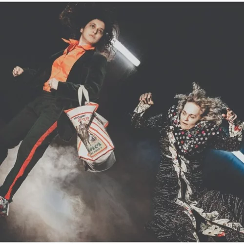 Τρεις πρωταγωνίστριες σε ανδρικούς ρόλους