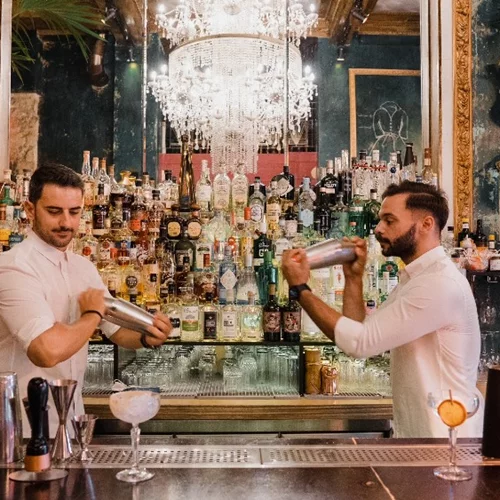 To «Tailor’s House» βάζει τα… χορευτικά του