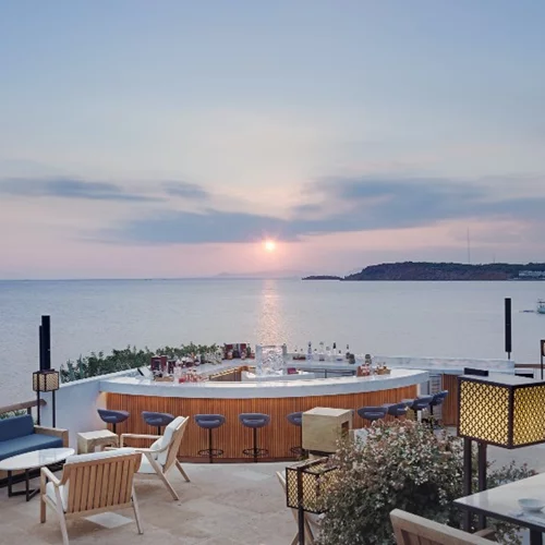 Τα καλύτερα spots της φετινής Παραλιακής