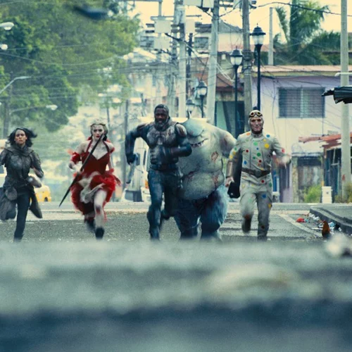 Το νέο, σαρωτικό «Suicide Squad» δεν υπακούει στους υπερηρωικούς κανόνες