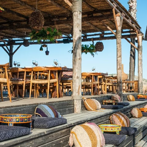 Τρία μπαρ για να μην τελειώσει ποτέ το καλοκαίρι