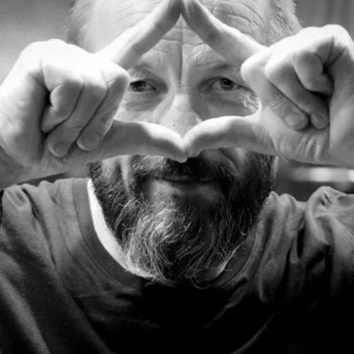 Ο Ζμπίκνιου Πράισνερ μιλά για τη μουσική του «Ανθρώπου του Θεού»