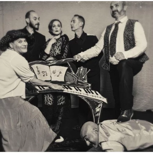 Αυθεντικά cult βωβό θέατρο στο Χυτήριο