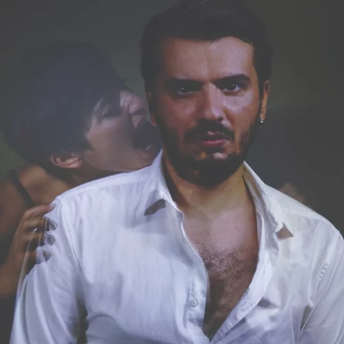 Οι πρώτες θεατρικές πρεμιέρες της σεζόν είναι γεγονός!