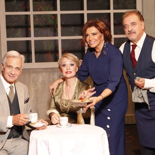 Η υπερπαραγωγή της Μιμής Ντενίση «Κι από Σμύρνη…Σαλονίκη» επιστρέφει το Νοέμβριο