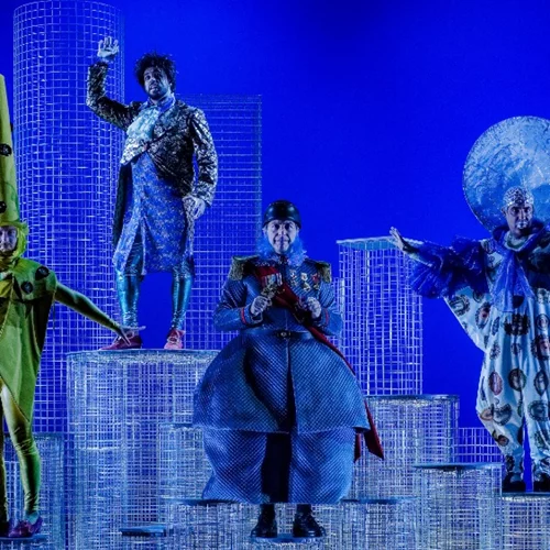 Οπερατικά «Μαγικά μαξιλάρια» από τον Ευγένιο Τριβιζά στη Λυρική