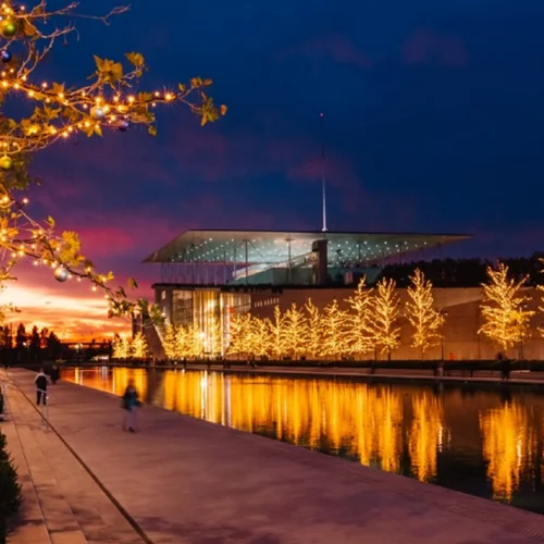  Από αρχές Δεκέμβρη, τα Χριστούγεννα λάμπουν στο Κέντρο Πολιτισμού – Ίδρυμα «Σταύρος Νιάρχος»