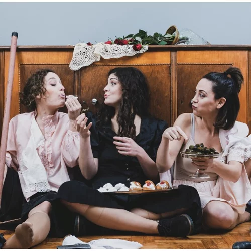 Οι πρώτες φωτογραφίες από την παράσταση των 4Frontal