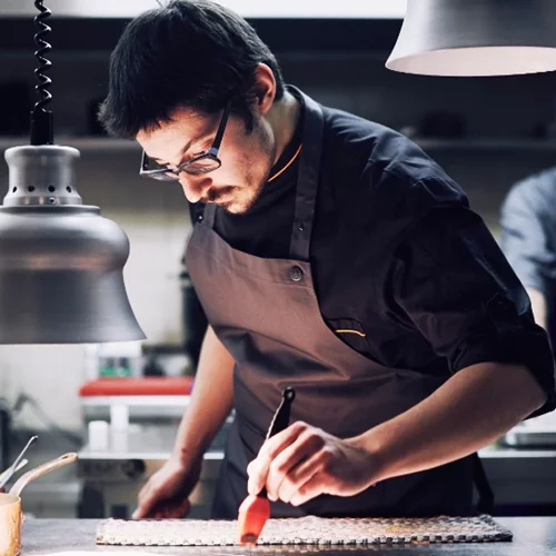 Ο Αλέξανδρος Τσιοτίνης αναλαμβάνει το Casa Cook της Σάμου