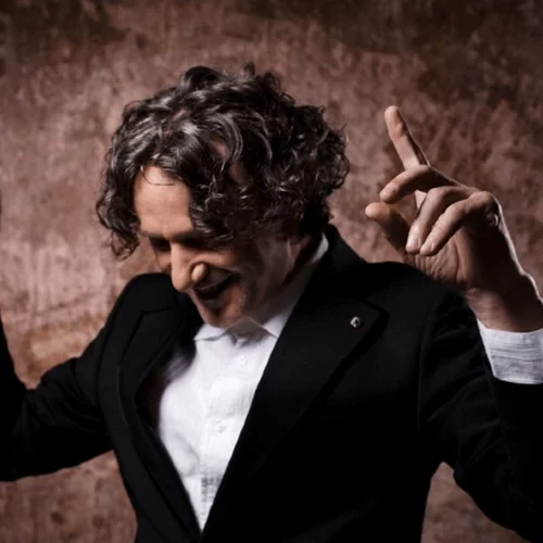 Goran Bregovic: "Τι θα είχε γίνει δίχως όλους εκείνους τους Έλληνες που μετανάστευσαν κάποτε προς κάθε κατεύθυνση;"