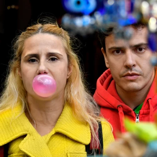 "Lamington": Έρωτας στον καιρό της μετανάστευσης