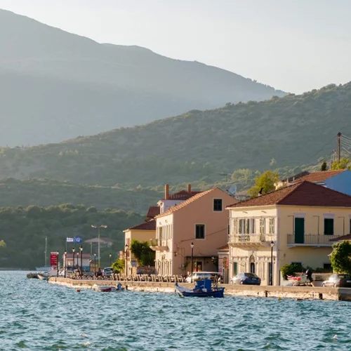 Ιθάκη: Tο νησί όπου πάντοτε θα επιστρέφεις