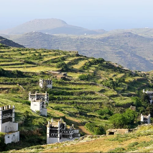 10 λόγοι που δεν σε νοιάζει όταν φυσάει αλύπητα στην Τήνο