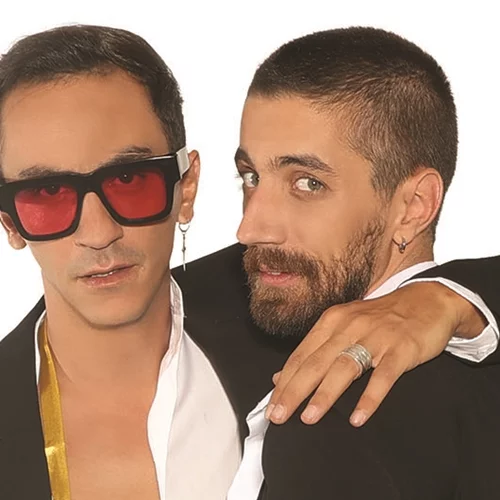 Η "Μαύρη σαμπούκα" γίνεται Grande και επιστρέφει για καλοκαίρι