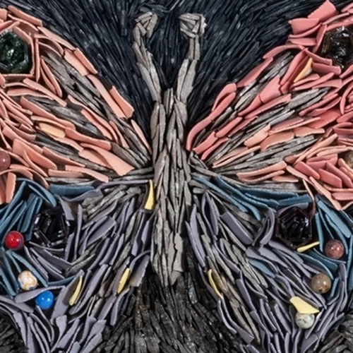 Ακολουθώντας την ιδιαίτερη γλυπτική "Διαδρομή" της Εύας Παπαδοπούλου