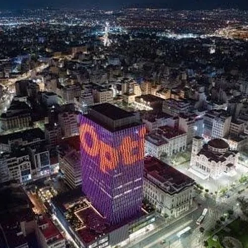 Αττικές Εκδόσεις και Piraeus Tower Α.Ε. συνεργάζονται για τη διαφημιστική αξιοποίηση του Πύργου Πειραιά