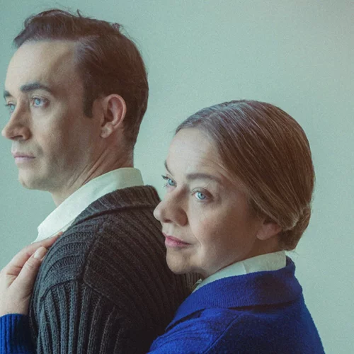 Το "Μπεν και Ίμο" του Μαρκ Ρέιβενχιλ έρχεται στην Εναλλακτική Σκηνή ΕΛΣ