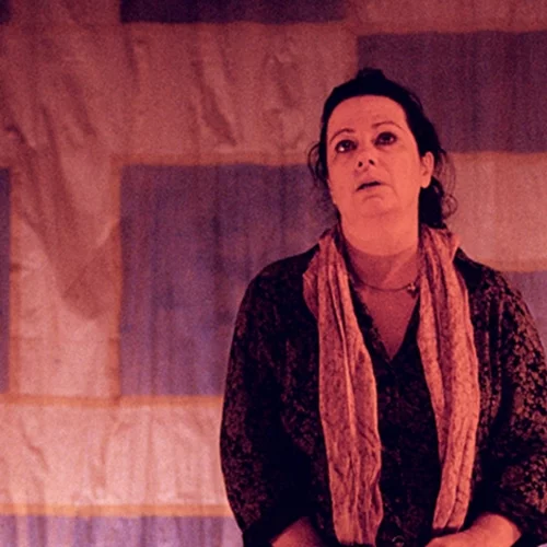 "Αγγέλα Παπάζογλου": Δείτε την Άννα Βαγενά σε ένα ρόλο ζωής