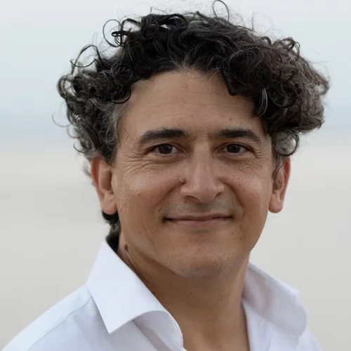 Λευτέρη Βενιάδη, τι είναι για σένα η "Αλληλεγγύη" και γιατί έχει ρεμπέτικο ήχο;