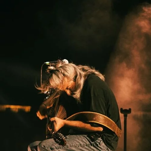 Ο Γιάννης Χαρούλης έρχεται για ακόμη μια συναυλία