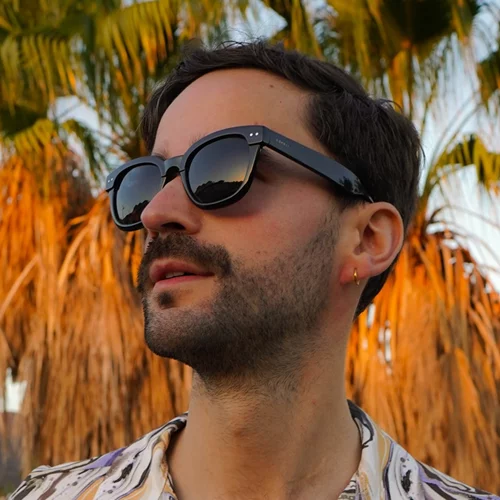 Ο Gizmo Varillas θα ανοίξει τη συναυλία του Jack Savoretti στον Λυκαβηττό