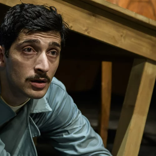 "Η λέξη πρόοδος στο στόμα της μητέρας μου ηχούσε πολύ φάλτσα" συνεχίζεται με αλλαγή στο καστ