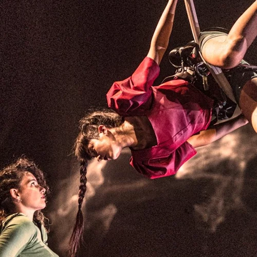 Η ομάδα "κι όμΩς κινείται" εμπνέεται από το "Όνειρο καλοκαιρινής νύχτας"