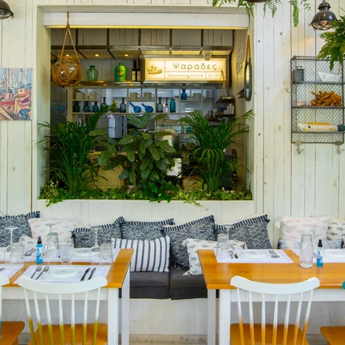 Οι "Ψαράδες" γοητεύουν το ούζο "Πλωμαρίου"