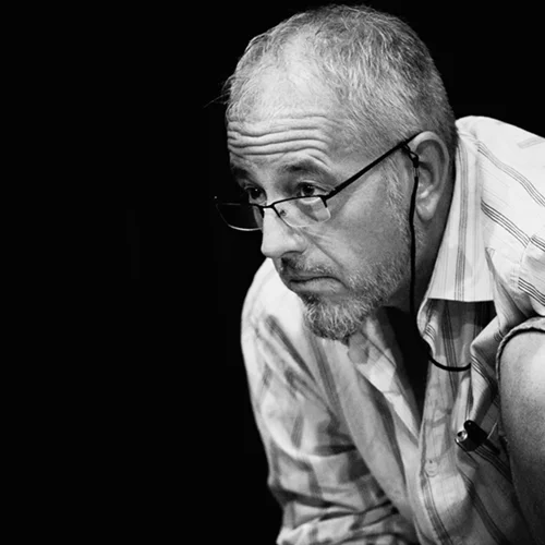 Θέατρο για εφήβους: Στούντιο συγγραφής από το Εθνικό Θέατρο με τον σπουδαίο θεατράνθρωπο Κρις Κούπερ